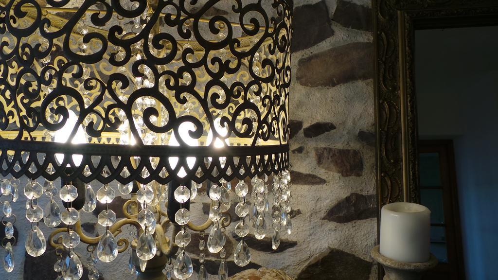 לינה וארוחת בוקר Chiroubles Le Balcon Du Fetre מראה חיצוני תמונה